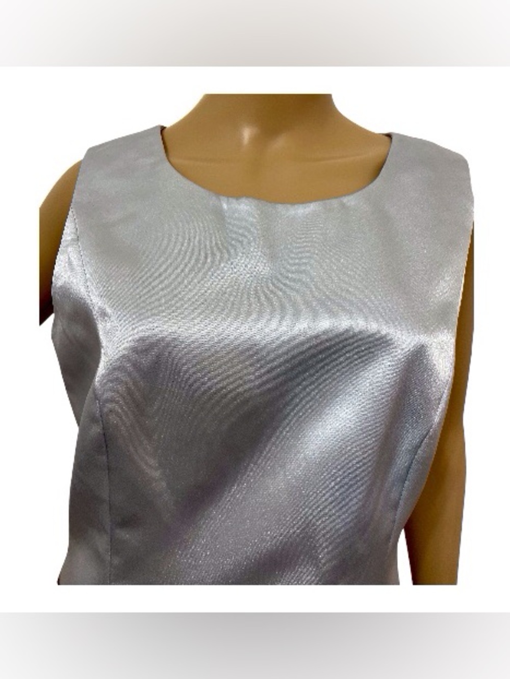 Louise Ricci Women's Silver Sleeveless  Top, size 12. - Picture 3 of 7